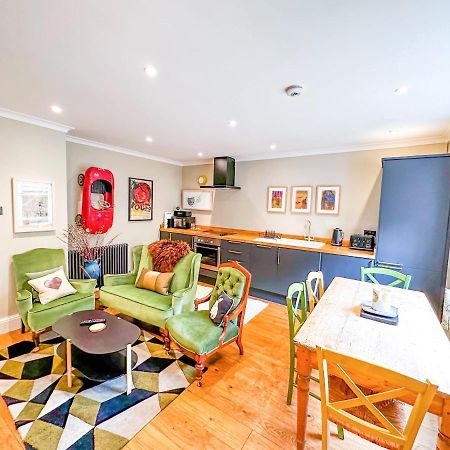 Unique 2 Bed In The Heart Of Bath With Parking Apartment Exterior foto