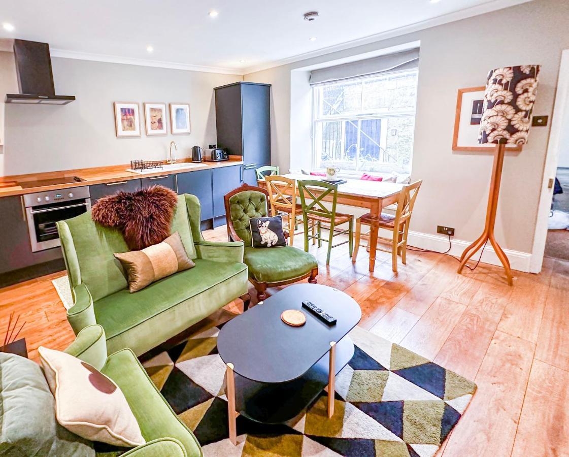 Unique 2 Bed In The Heart Of Bath With Parking Apartment Exterior foto