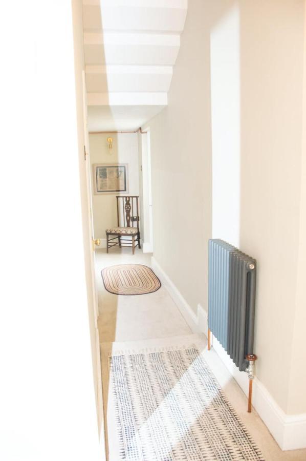 Unique 2 Bed In The Heart Of Bath With Parking Apartment Exterior foto