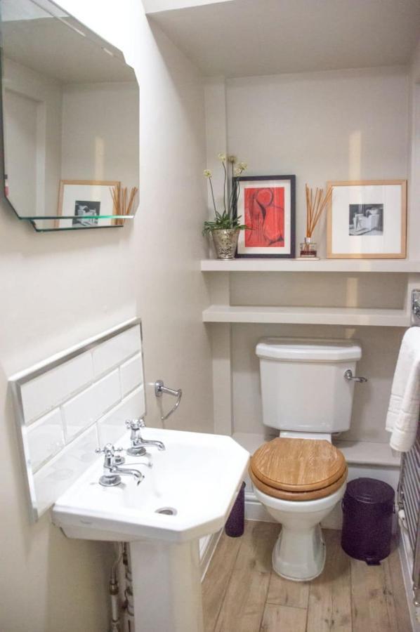 Unique 2 Bed In The Heart Of Bath With Parking Apartment Exterior foto